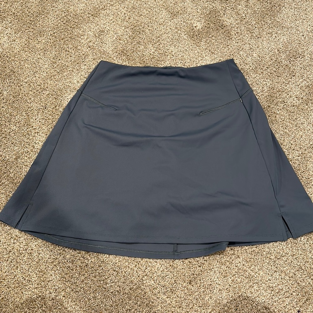 Athletic short/skirt